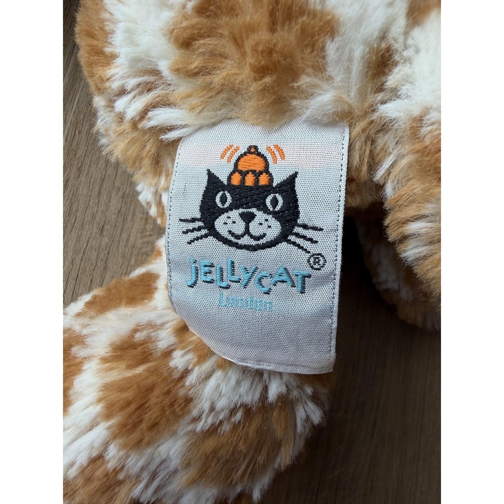 Jellycat London Giraffe Plush Stuffed Animal Tan White Soft Cuddly Toy - Picture 3 of 7
